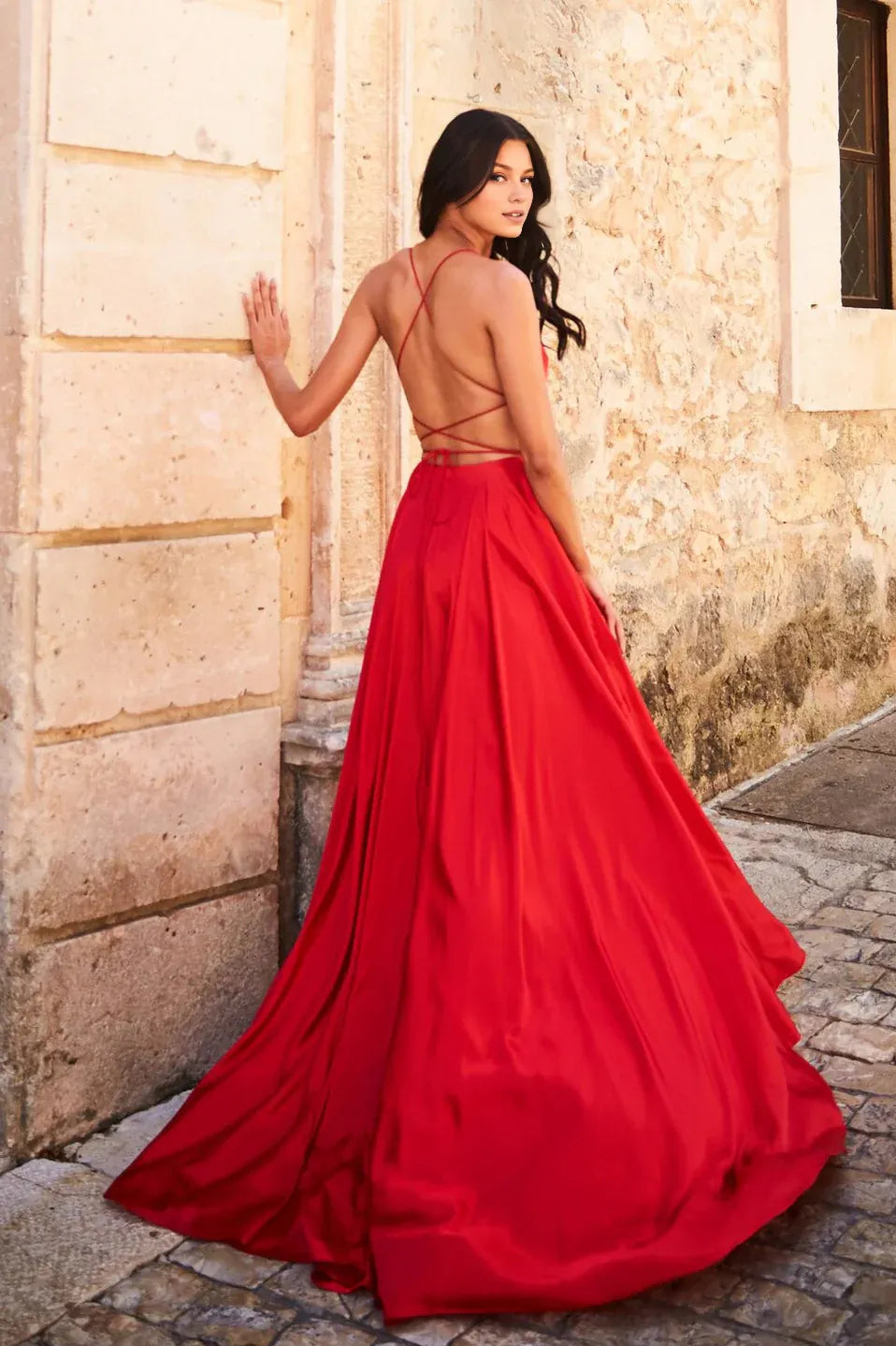 Robe Weitese en satin violet, bretelles spaghetti, col carré, jupe fendue haute et robe de bal longue au sol